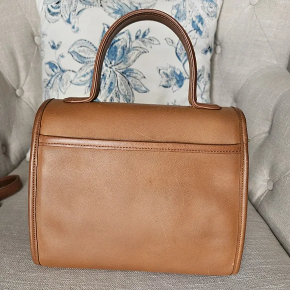 Vintage Coach Manor Leather Handbag British Tan - Picture 3 of 17